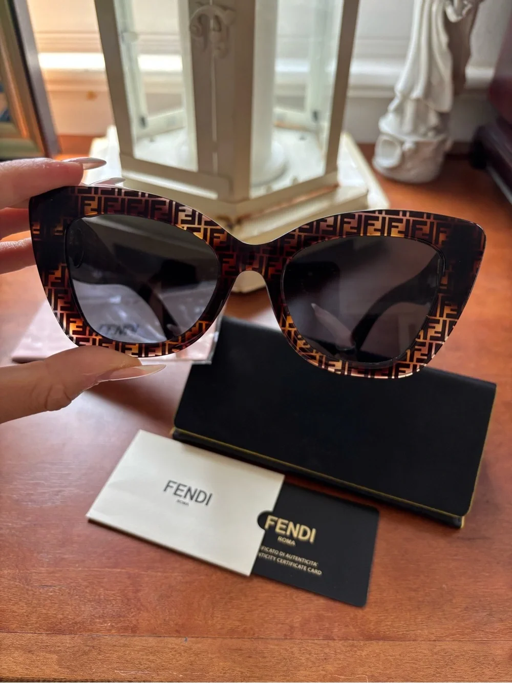 100% Authentic Fendi FF 0327 086 IR Cat-Eye Sunglasses Dark Havana #17